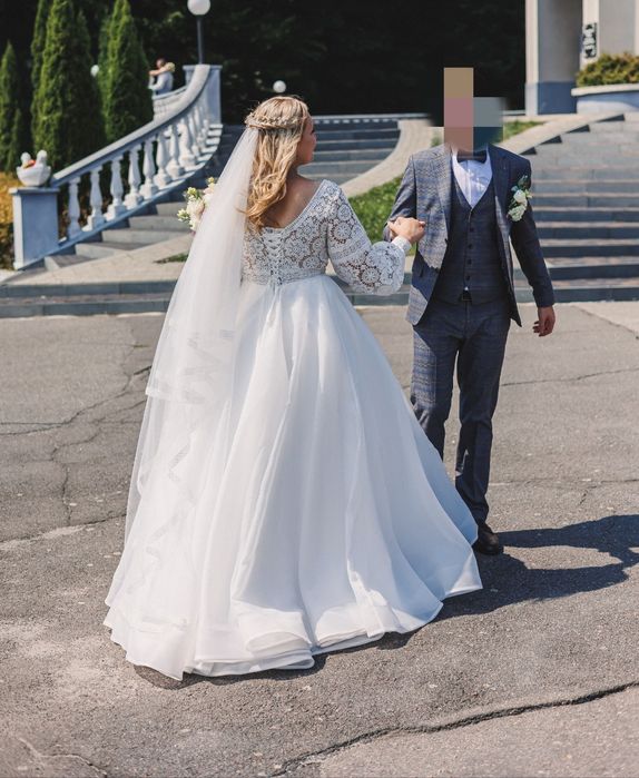 Весільна сукня у ідеальному стані!