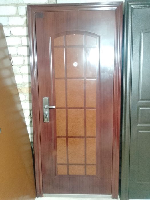 Продам двері металеві