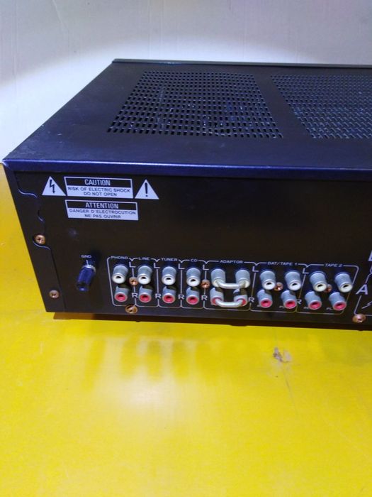 Интегральный стерео усилитель Pioneer A-333.
