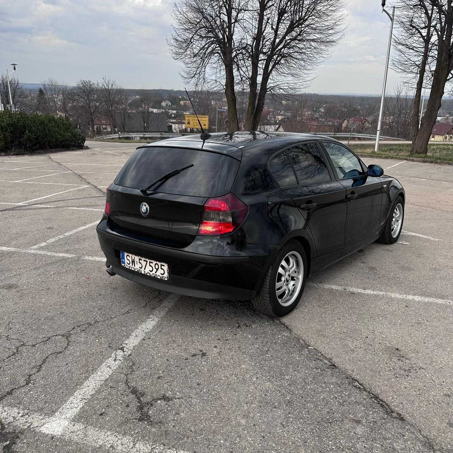 BMW 118i 2006r 1995cm3 Benzyna aktualne opłaty Manual