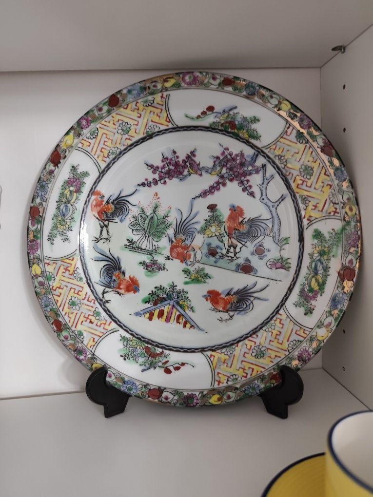 Pratos de porcelana de Macau.