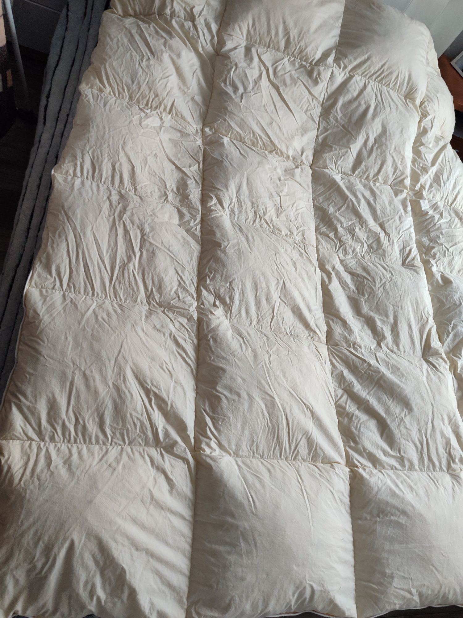 Kołdra z pierza i puchu  160/200 cm