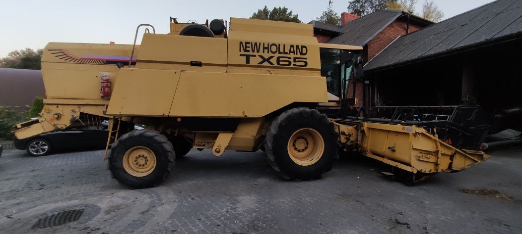 New Holland tx 65 Plus 4x4  5.2 heder