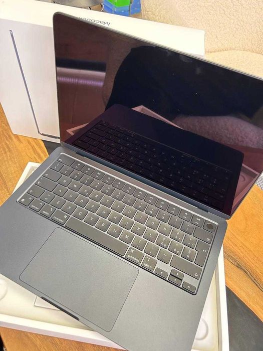 Ноутбук Apple MacBook Air 13 M2 8/256GB Space Gray (MLXW3) 2022