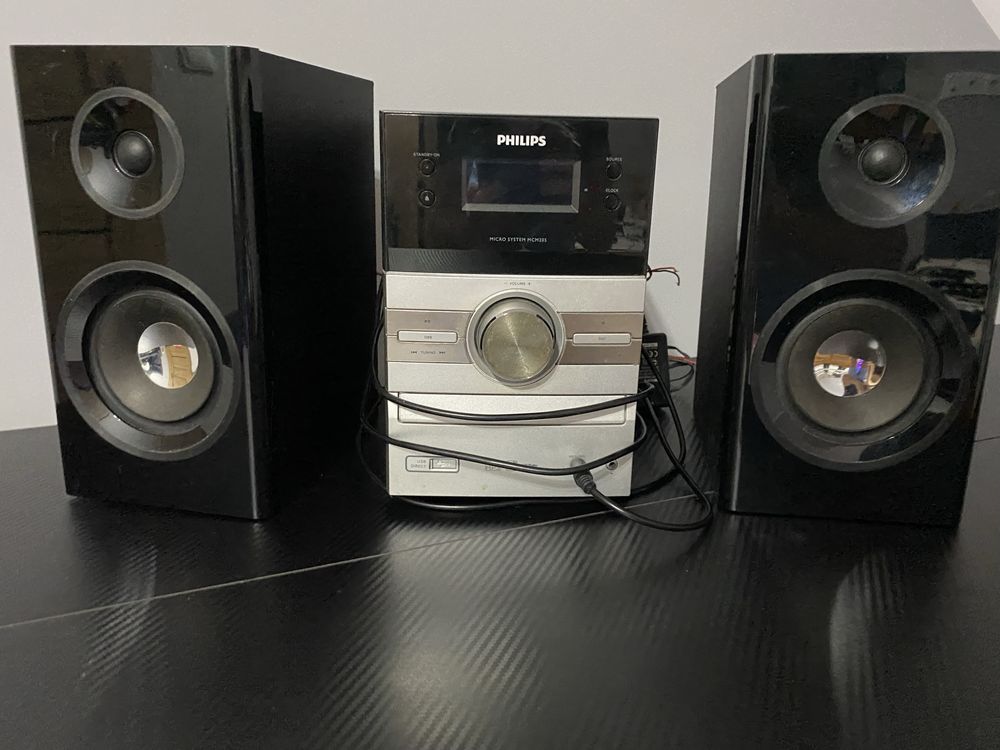 Sprzedam miniwieżę Philips