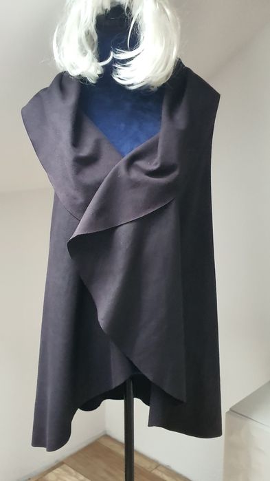 Narzutka, bezrękawnik Taffi