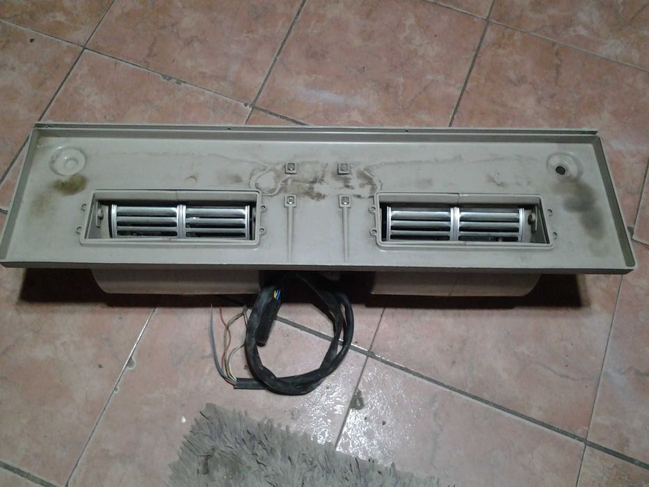 ventilador duplo com motor no meio