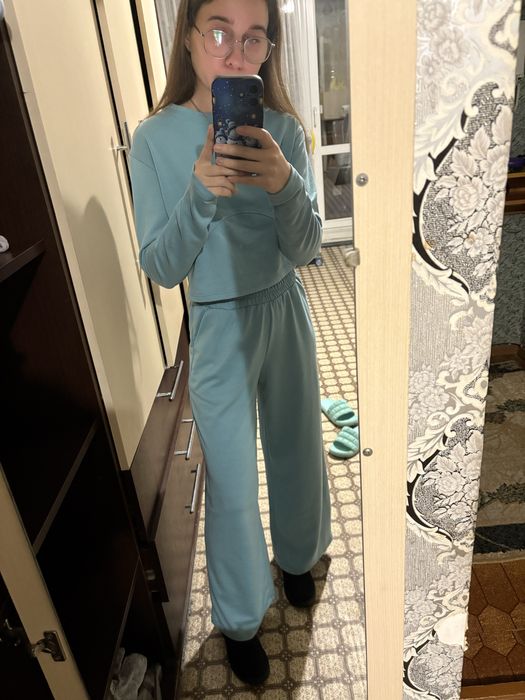 Костюм двійка блакитного кольору