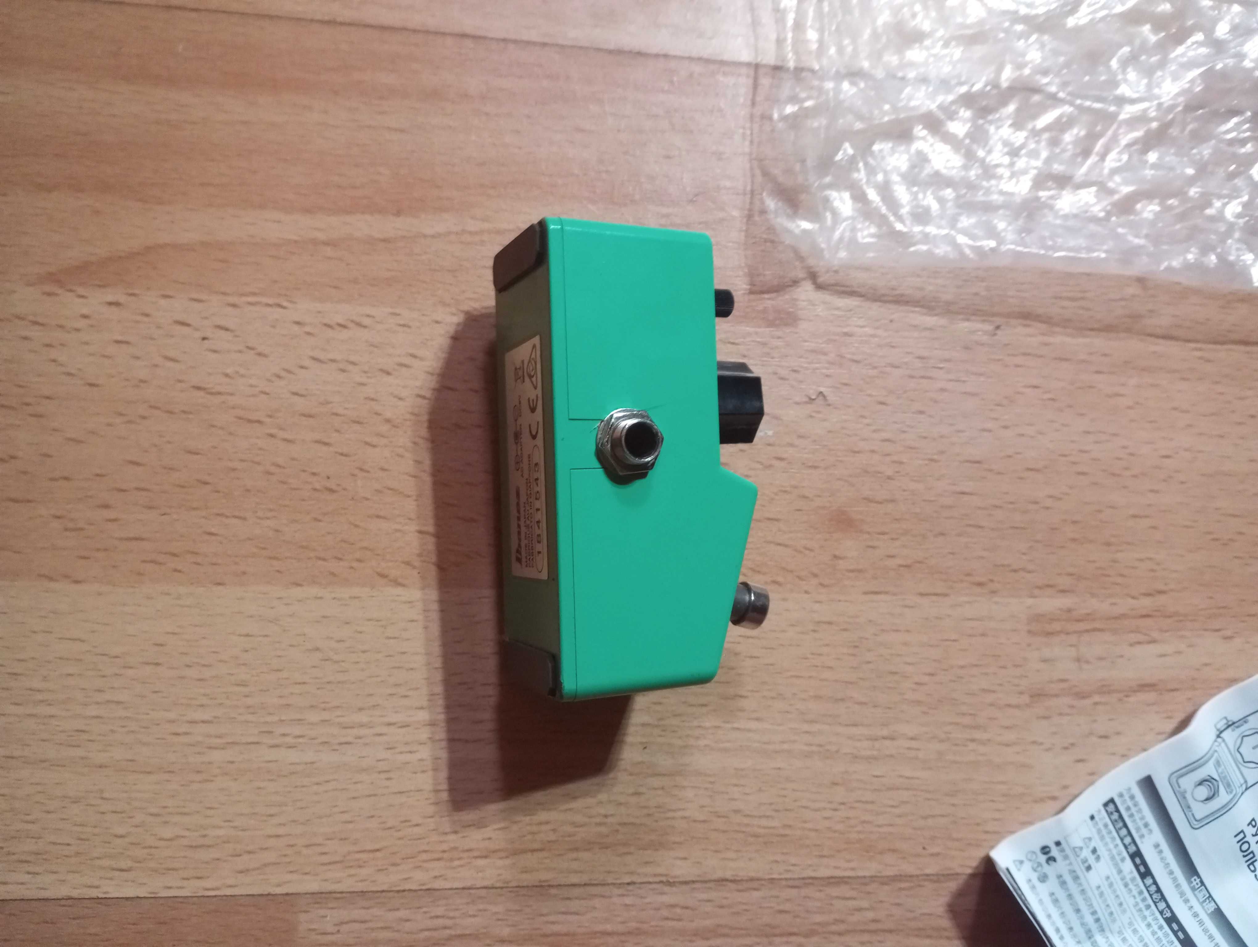 Pedais  "Ibanez Tube Screamer Mini" e "Maxon Overdrive OD-9"