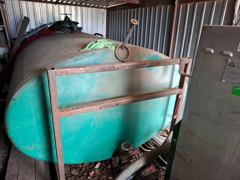 Sprzedam zbiornik na paliwo