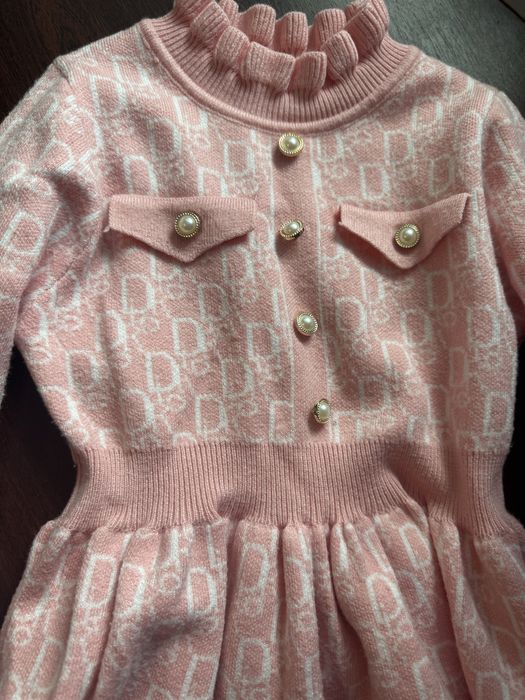 Тепла сукня для дівчинки