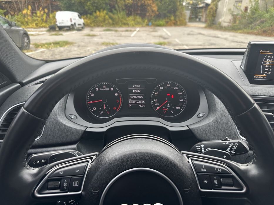 Продам Audi q3 s-line 2017 року