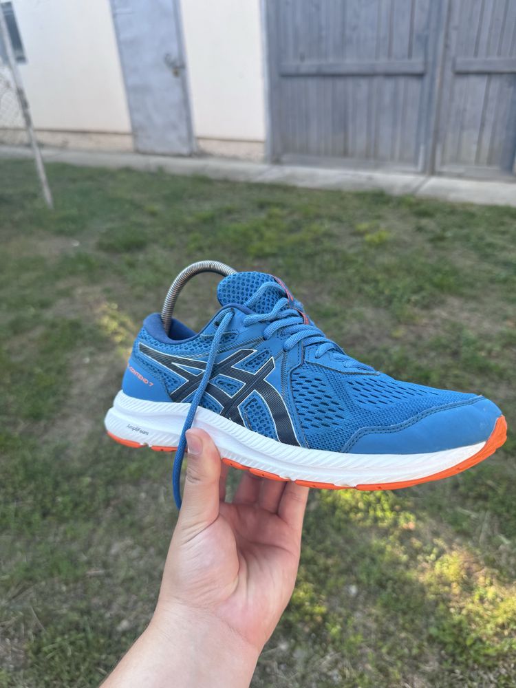 Кросівки Asics