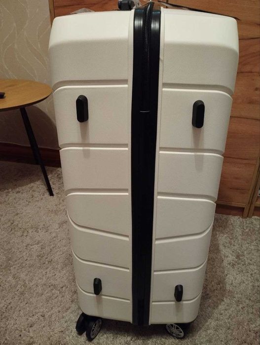 Чемодан WINGS pp 05 полипропилен , Poland