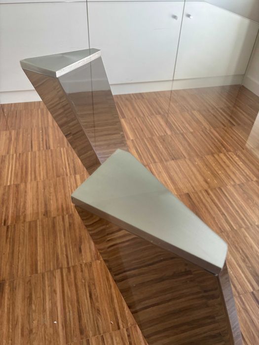 Mesa de jantar em vidro