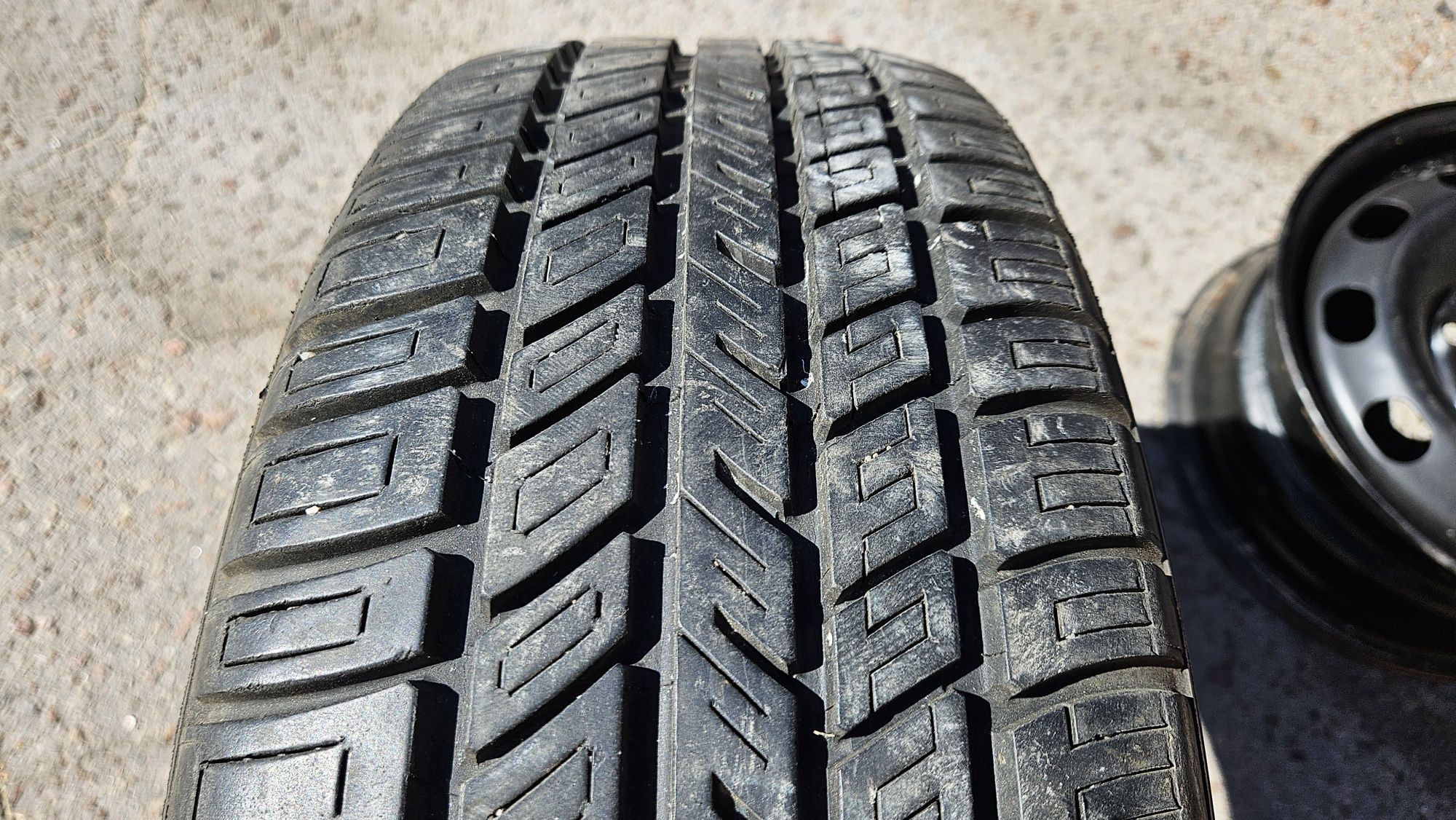 185/65R14 Michelin Energy XT2, одна