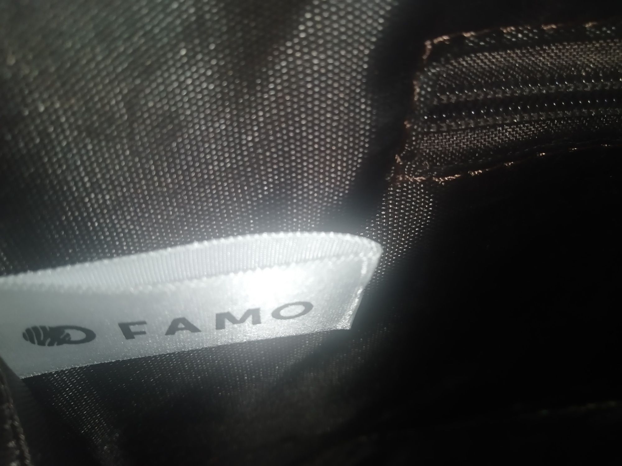 Продам сумку FAMO состояние идеальное