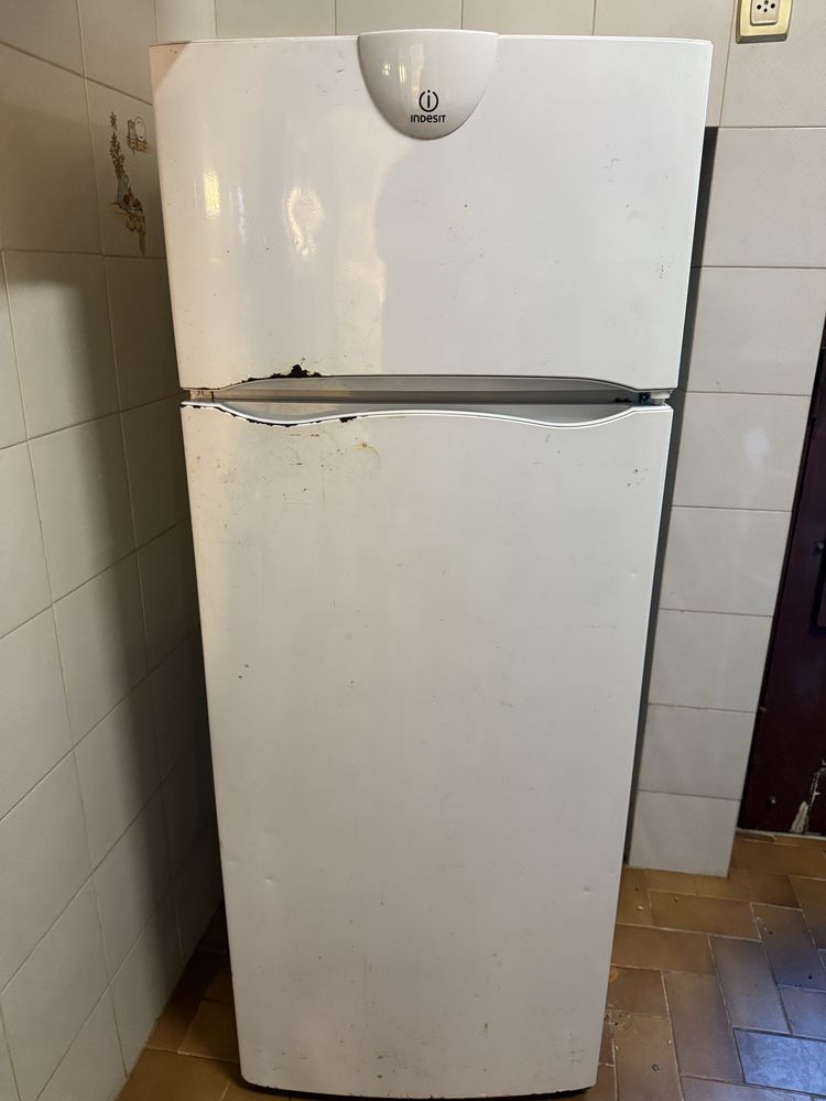 Frigorífico Indesit