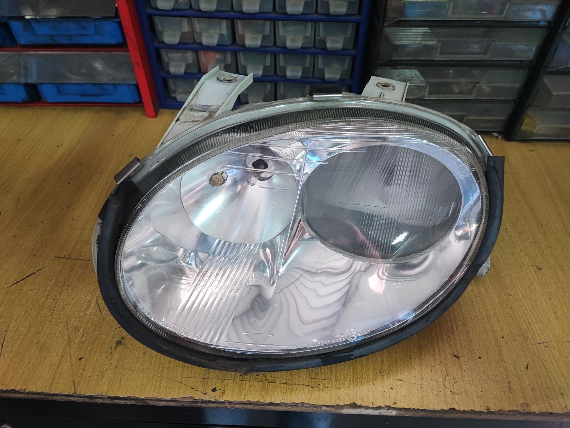 Farol frente esquerdo MG MGF