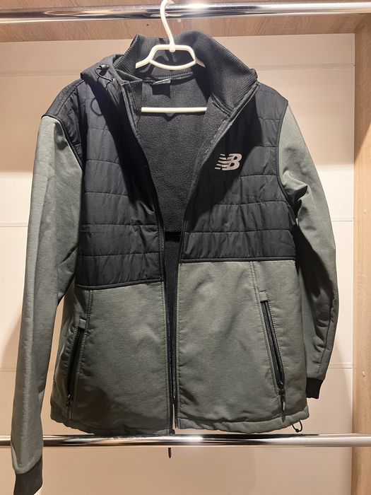 Куртка new balance