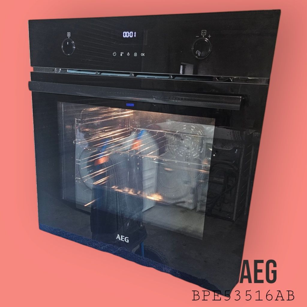 Piekarnik AEG BPE53516AB z pyrolizą – SteamBake