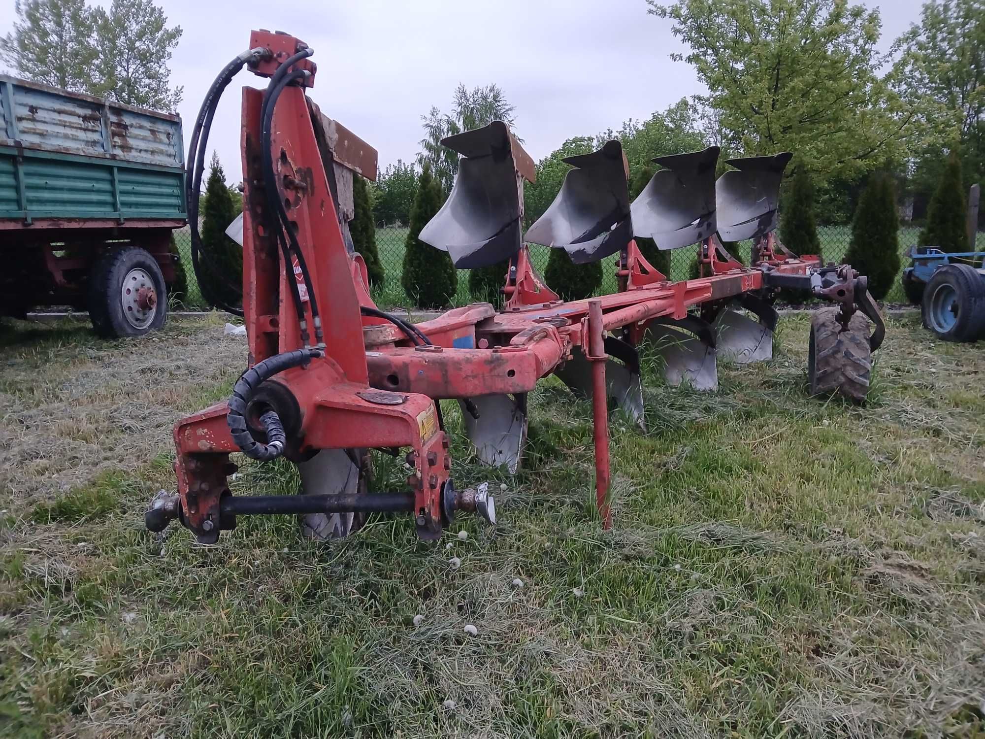 Pługi Kuhn vario