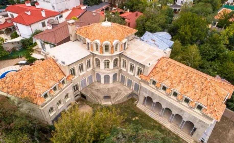 Новое здание 1200 м2 в центре Аркадия под бизнес 13 соток