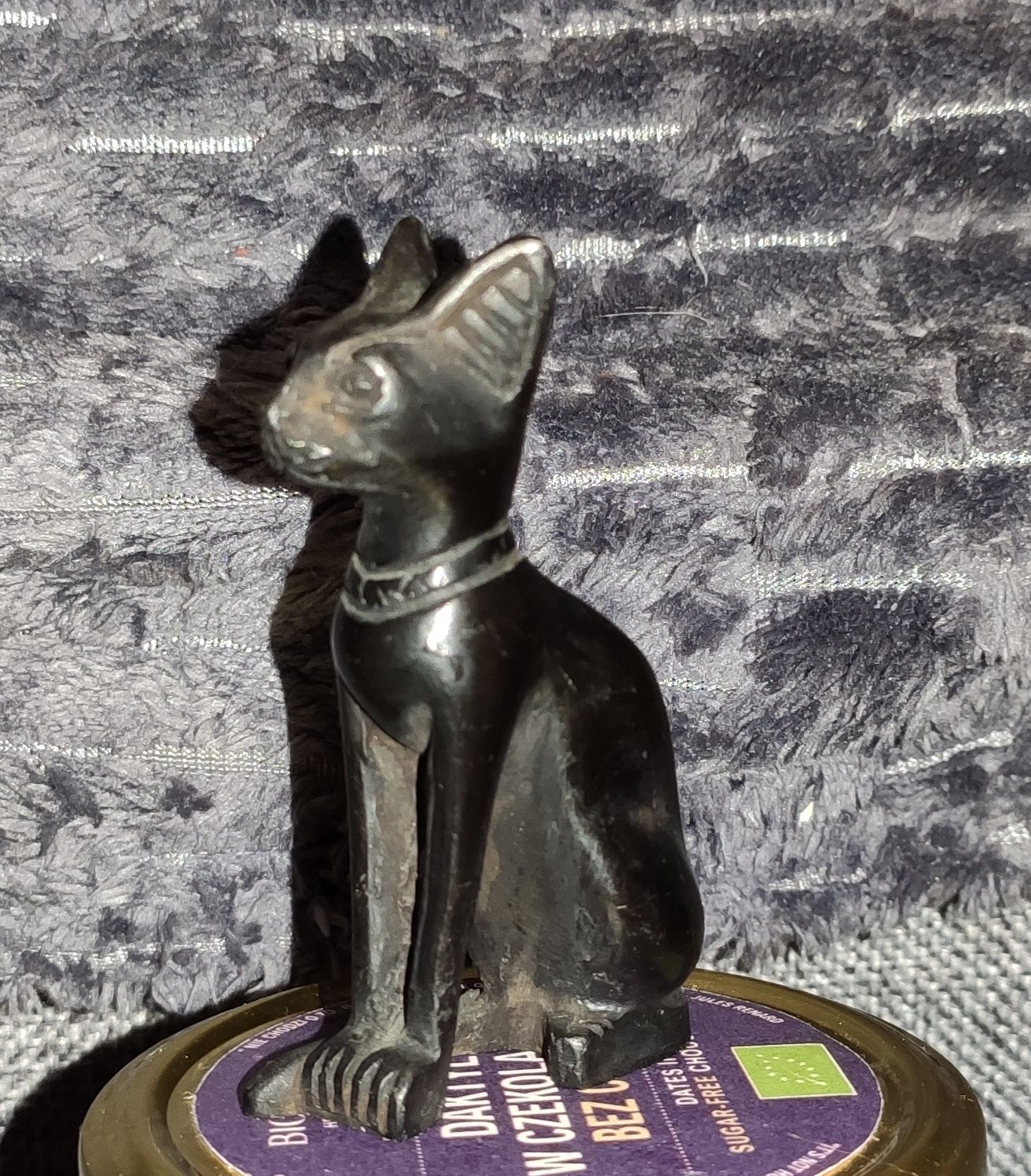Kot egipski Bastet popiersie bogini kotów czarna figurka
