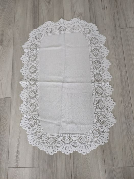 Bieżnik na ławę biały 93/63 cm