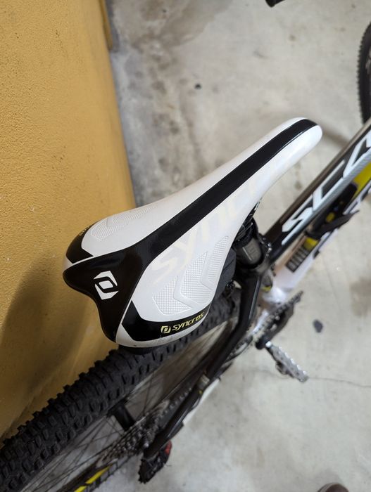 Scott scale 930 M carbono