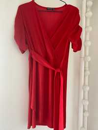 Czerwona sukienka z dekoltem i marszczeniami, Nastygal rozm. 40