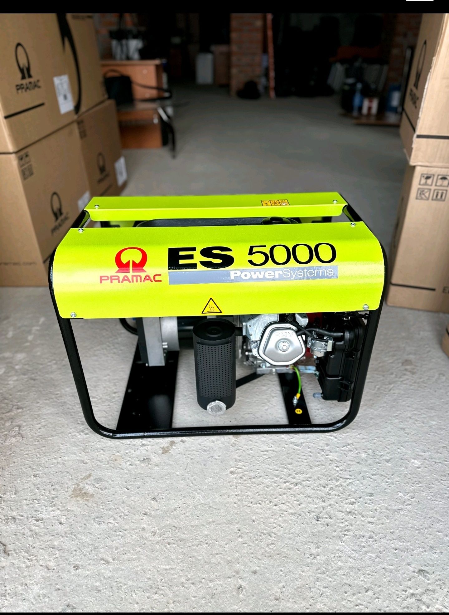Професійний генератор Pramac ES5000 Italy 4,6 кВт.