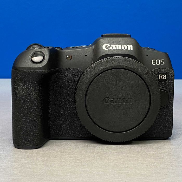 Canon EOS R8 (Corpo) - 24.2MP | 3 ANOS DE GARANTIA