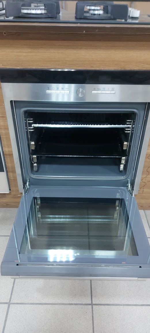 Духовка електрична Siemens HB36AB560