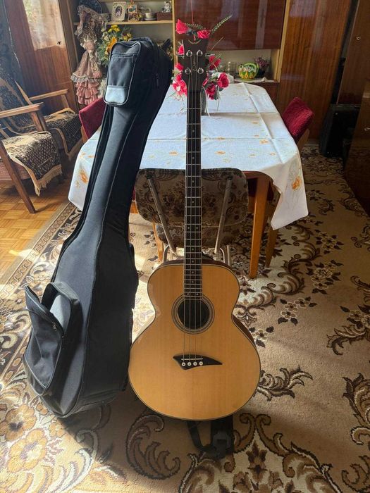 Elektro-akustyczna  gitara basowa