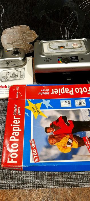 Смарт фотопринтер Кодак с фотокамерой , инструкцией и ф/бумагой