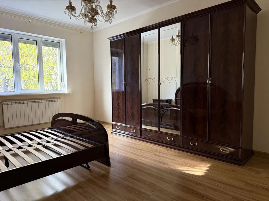 Будинок під Києвом поруч | 414м2| 24 сотки| Крюківщина поруч з ОЗЕРОМ