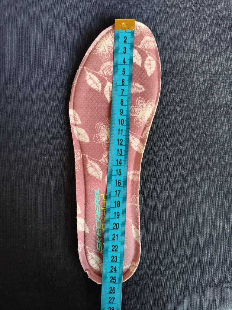 Мокасіни жіночі оригінальні фірми Sketchers. Розмір 38.