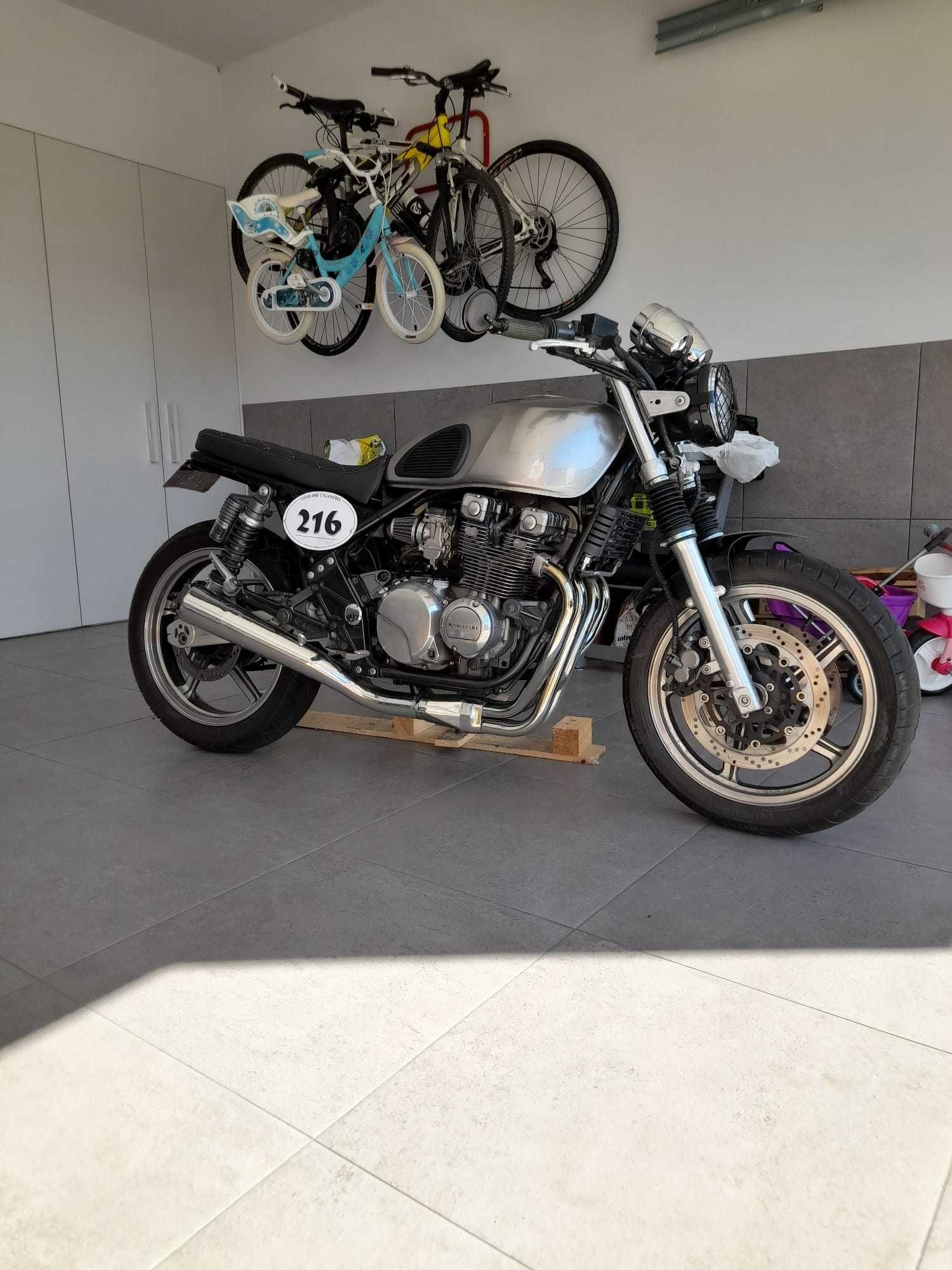 Kawasaki zephyr 550