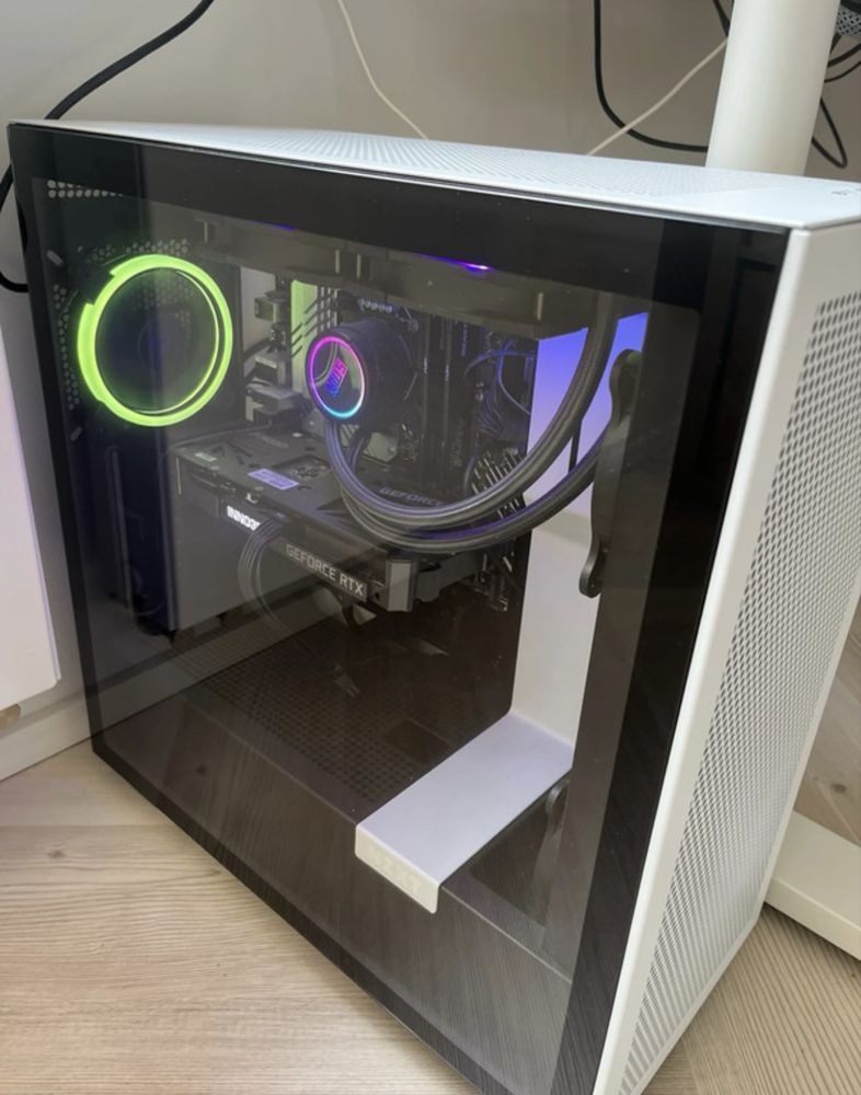 Komputer PC na bardzo dobrych podzespołach