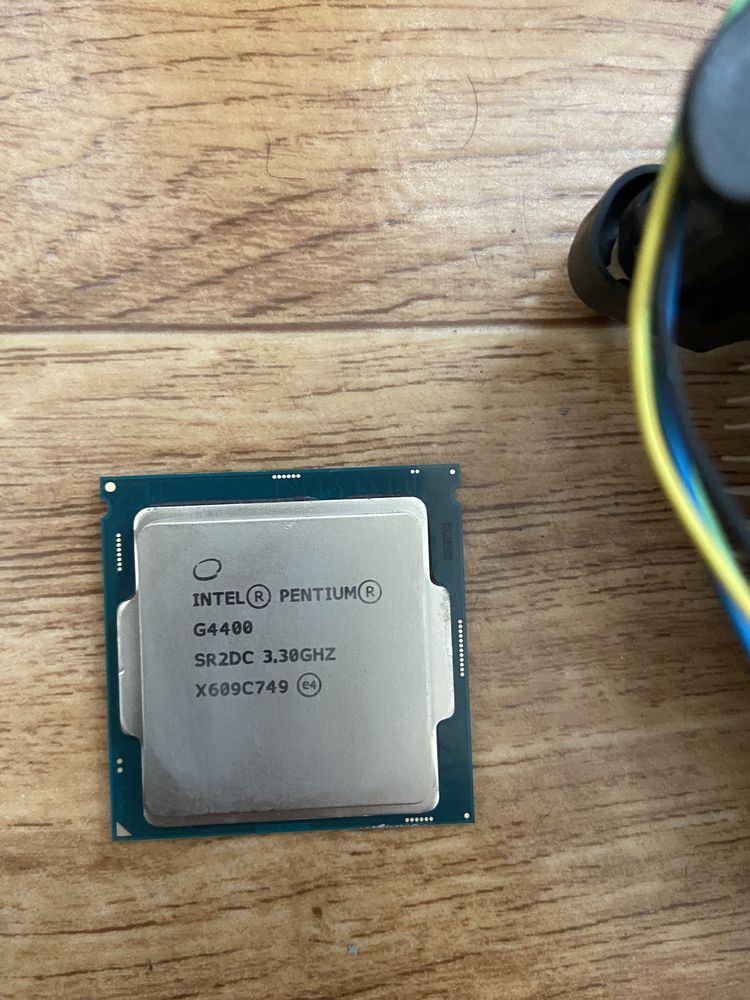 Процессор Intel Pentium G4400 3.3 Ghz 2 ядра 2 потока S1151 box