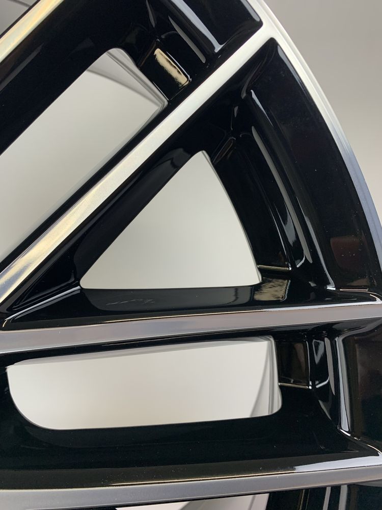 Nowe Oryginalne Felgi 19" ET 50 Seat Leon Cupra/FR - Czarny Połysk