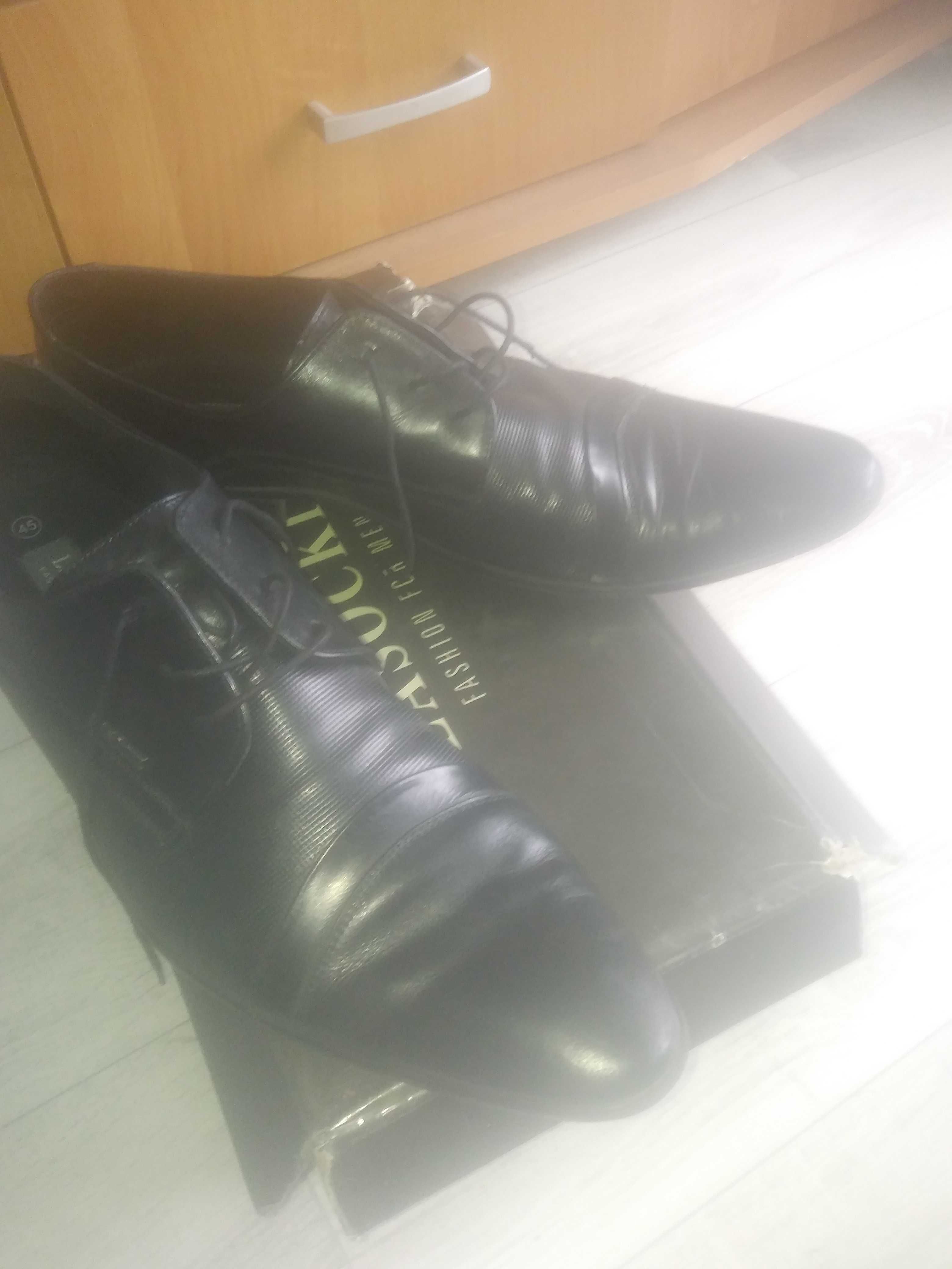 Męskie buty czarne Lasocki 45