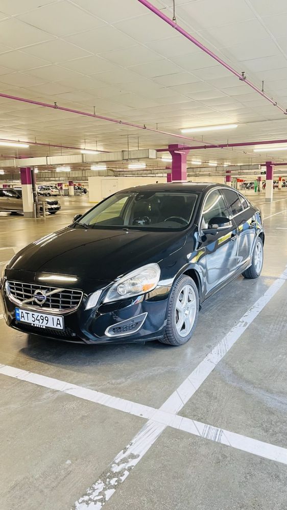 Продам Volvo s60 2.5 awd 2013