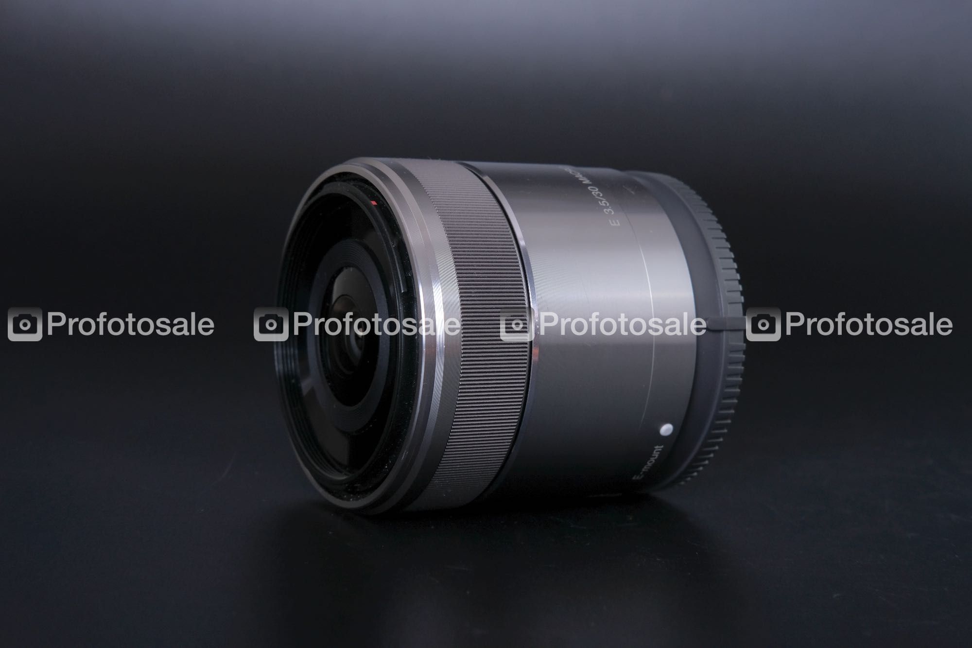 Об'єктив Sony E 30mm f/3.5 Macro (SEL30M35)
