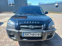 Продам TUCSON в доглянутому стані.