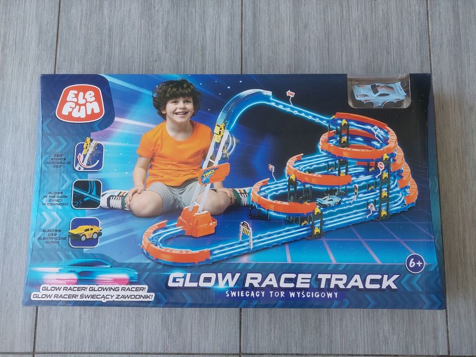 ELEFUN GLOW RACE TRACK Świecący tor wyścigowy 554 cm