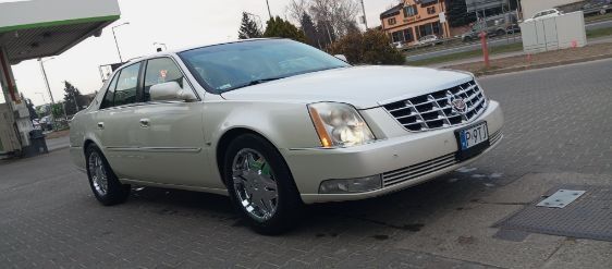 Cadillac DTS PLATINUM 2011rok 4.6 V8 stan bdb