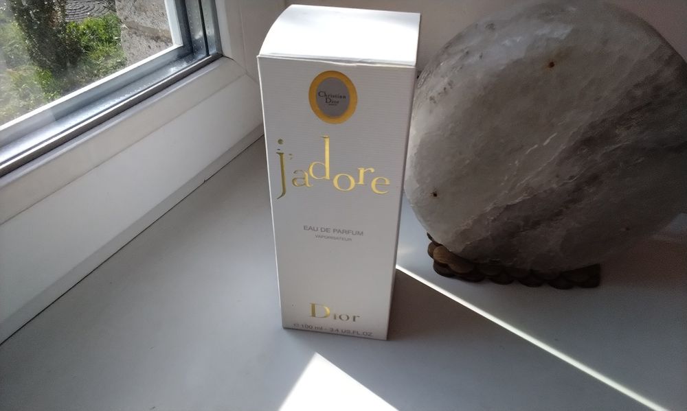 Продам парфюм   Jadore Christian Dior