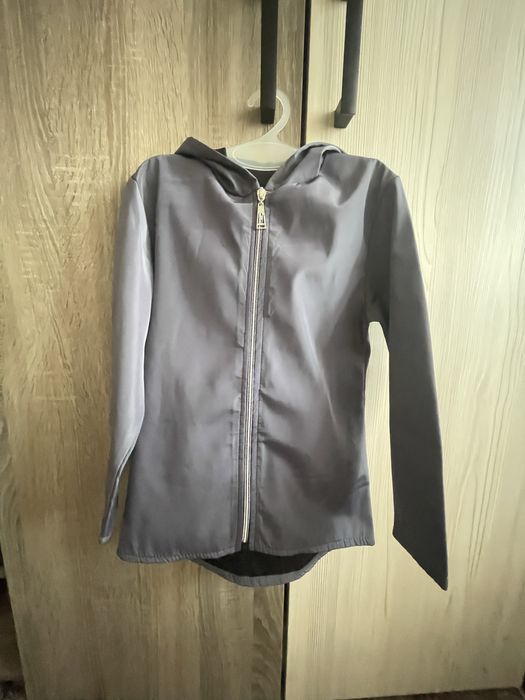 Вітровка дівчача плащівка